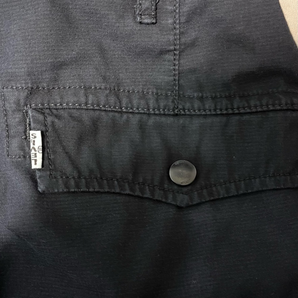 Levi’s Men’s Cargo Shorts - Picture 6 of 7